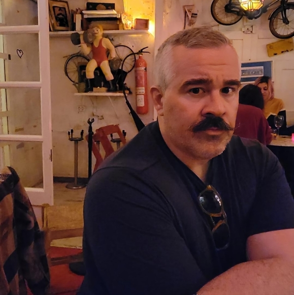 Meet your Posher, Casey - Picture 1 of 1